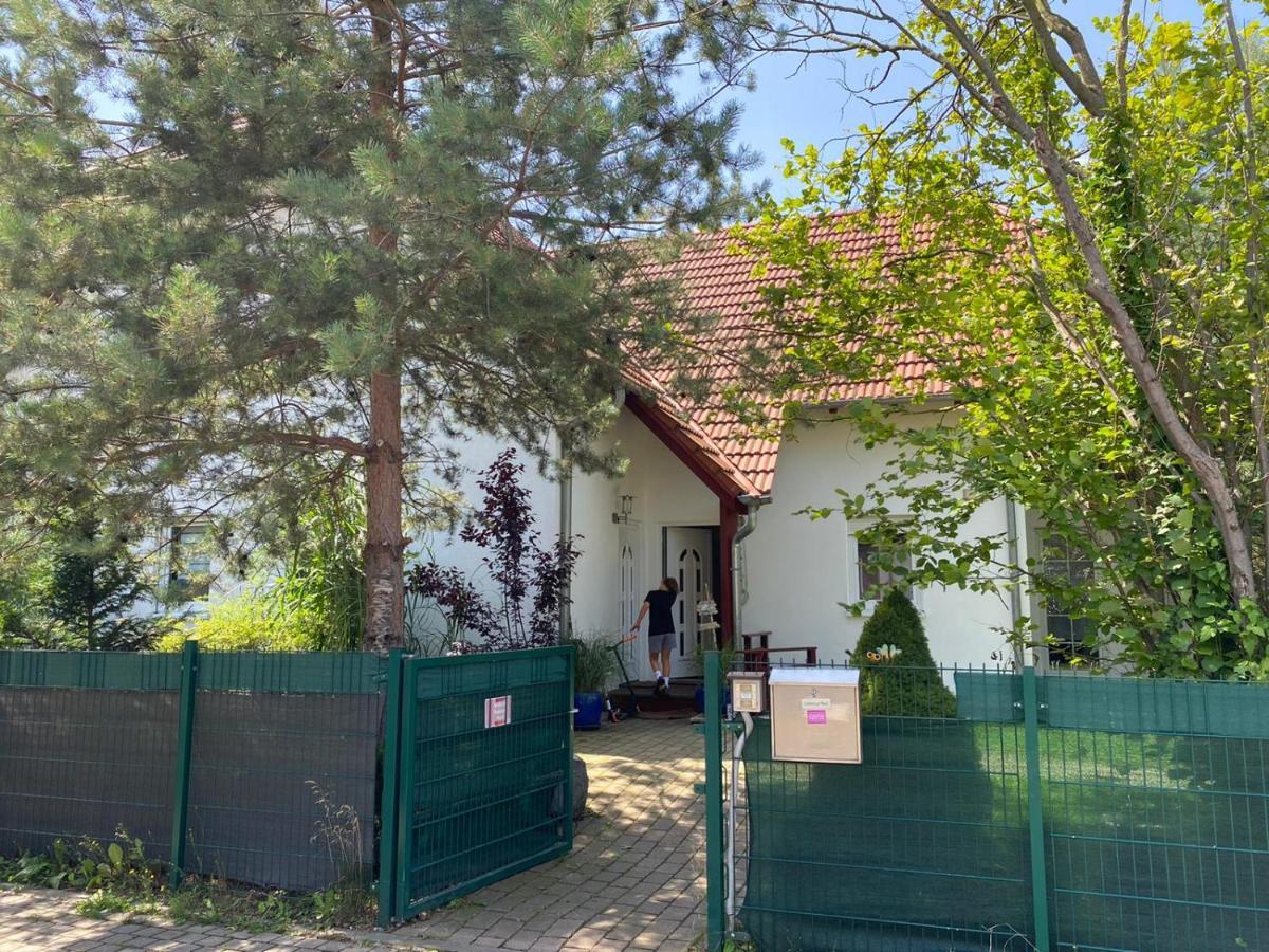 Pool & Lake Holiday Home Markkleeberg Luaran gambar